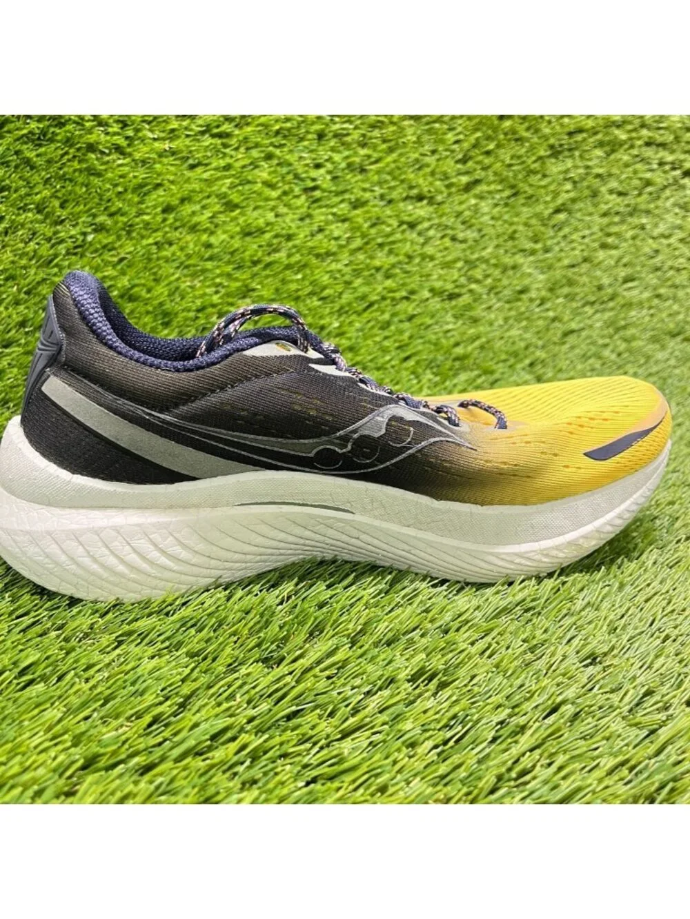 Saucony Endorphin Speed 3 Womens Size 8.5 Yellow Athletic Running Shoes Sneakers